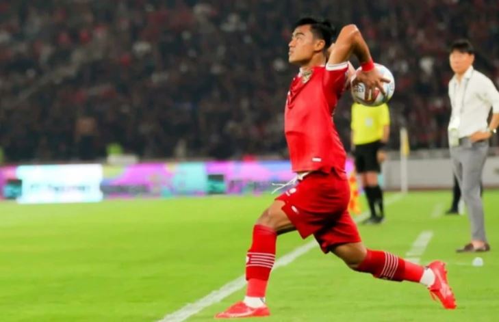 Lỗi thường gặp về ném biên và việt vị