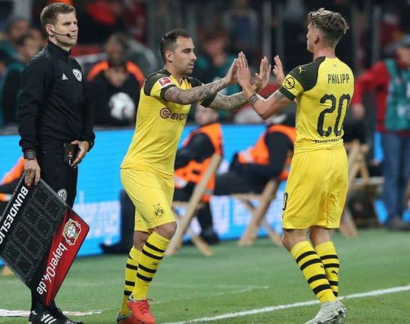 Bạn sẽ bắt gặp kèo thay người trong các trận cầu nóng